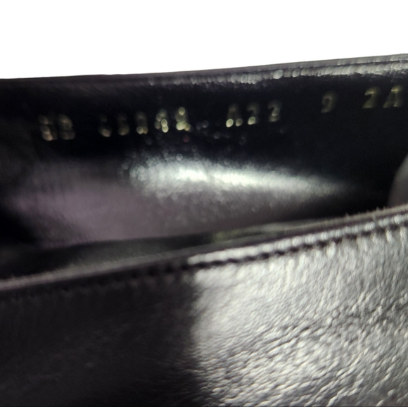 Salvatore Ferragamo black leather dress shoes Size 9 US - Picture 7 of 9